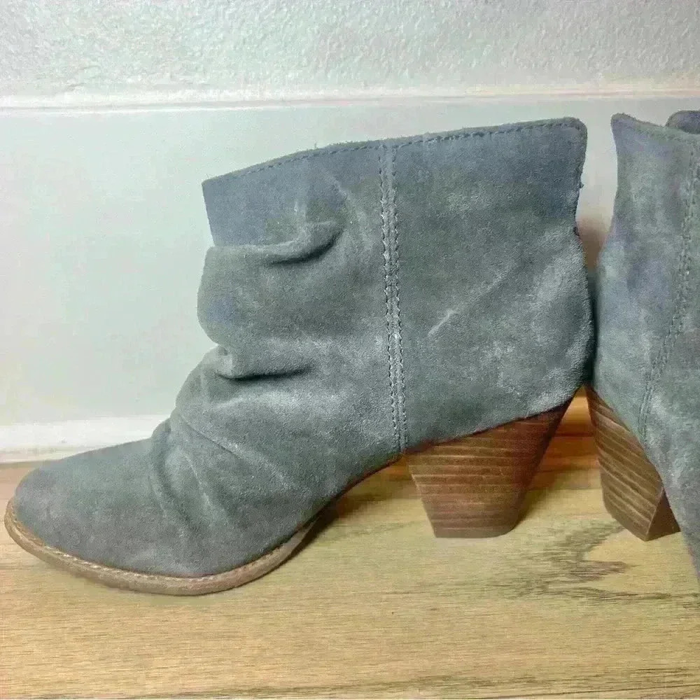 Splendid Women's Reseda Round Toe Gray Suede Slouchy Ankle Booties Size 8.5 - Picture 4 of 9